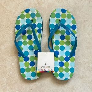 *BRAND NEW* Color Essentials Bright Vibrant Green and Blue Polka Dots Flip Flops